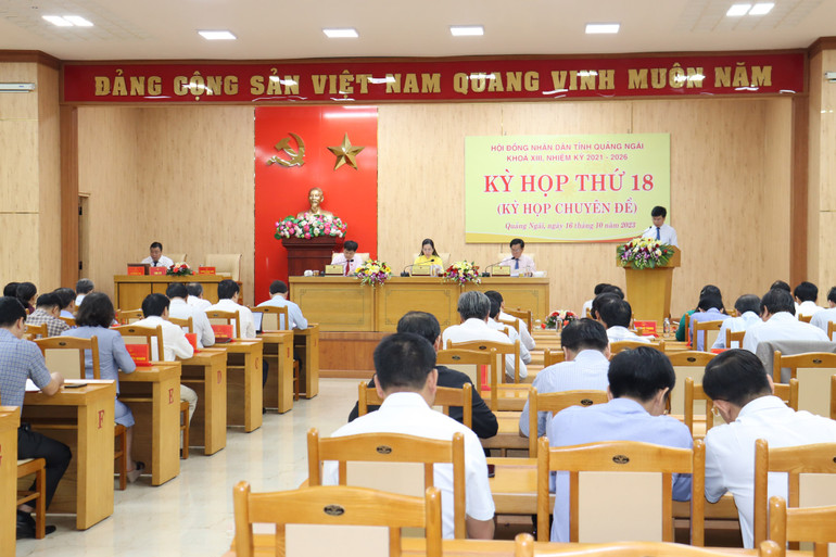 Quang cảnh kỳ họp.