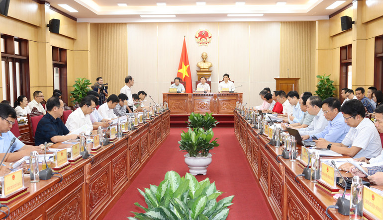 Quang cảnh buổi làm việc.