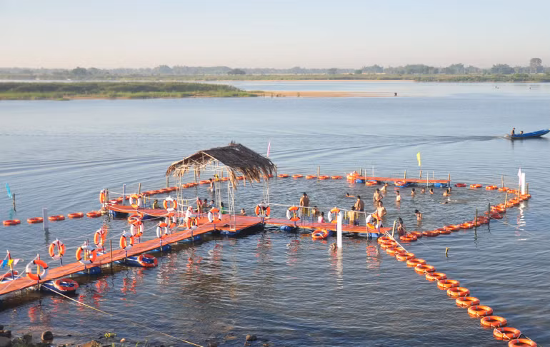 Dạy bơi nhằm trang bị kỹ năng phòng, chống đuối nước cho trẻ em ở Quảng Ngãi. Dạy bơi nhằm trang bị kỹ năng phòng, chống đuối nước cho trẻ em ở Quảng Ngãi.