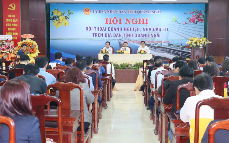 Lãnh đạo tỉnh Quảng Ngãi thường xuyên gặp gỡ, đối thoại nhằm kịp thời tháo gỡ những khó khăn, vướng mắc cho doanh nghiệp, nhà đầu tư.