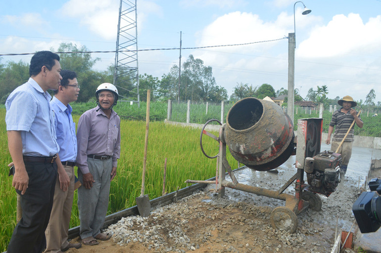 Quảng Ngãi yêu cầu kiên trì thực hiện phương châm “dân biết, dân bàn, dân làm, dân kiểm tra, dân giám sát, dân thụ hưởng”.