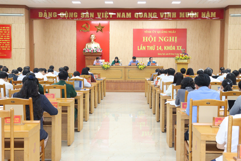 Quang cảnh Hội nghị lần thứ 14, Tỉnh ủy Quảng Ngãi khóa 20.