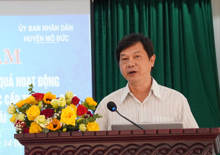 Giám đốc Sở Thông tin và Truyền thông tỉnh Quảng Ngãi Trần Thanh Trường phát biểu tại cuộc tọa đàm. Giám đốc Sở Thông tin và Truyền thông tỉnh Quảng Ngãi Trần Thanh Trường phát biểu tại cuộc tọa đàm.