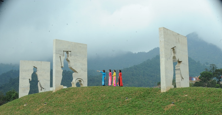 Một góc không gian khu văn hóa tâm linh Tây Yên Tử, Bắc Giang.