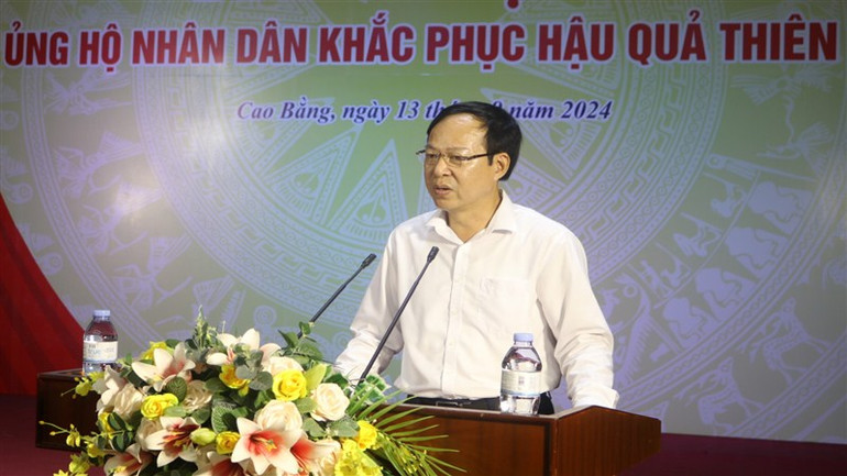 Chủ tịch Ủy ban Mặt trận Tổ quốc tỉnh Cao Bằng Vũ Đình Quang kêu gọi ủng hộ, hỗ trợ người dân bị thiệt hại do thiên tai.