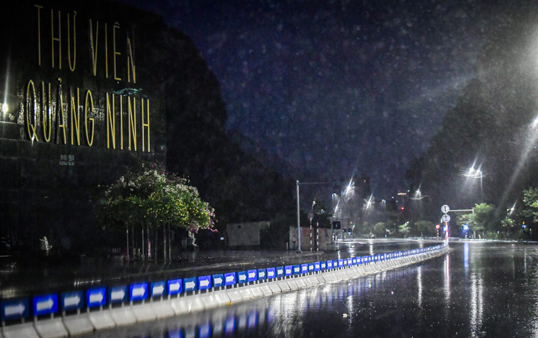 [Live] Bão số 3 di chuyển về phía Tây Bắc Bộ và suy yếu thành áp thấp nhiệt đới ảnh 4