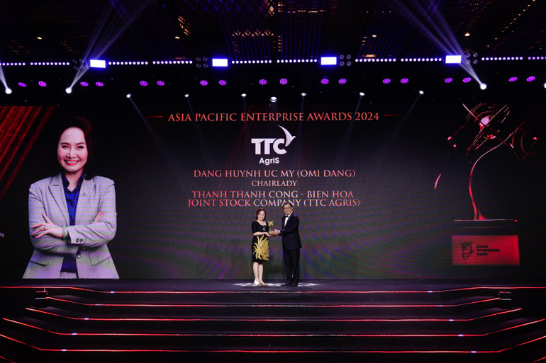 Bà Đặng Huỳnh Ức My - Chủ tịch Hội đồng Quản trị TTC AgriS được vinh danh là Doanh nhân xuất sắc châu Á 2024
