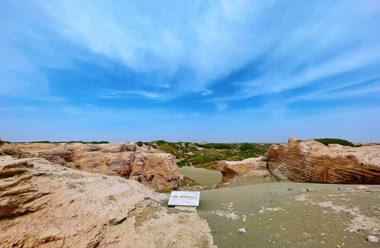 Thành cổ Tỏa Dương, một thành trì quan trọng trên hành lang Hà Tây ở tỉnh Cam Túc, Trung Quốc. (Ảnh: HỮU HƯNG)