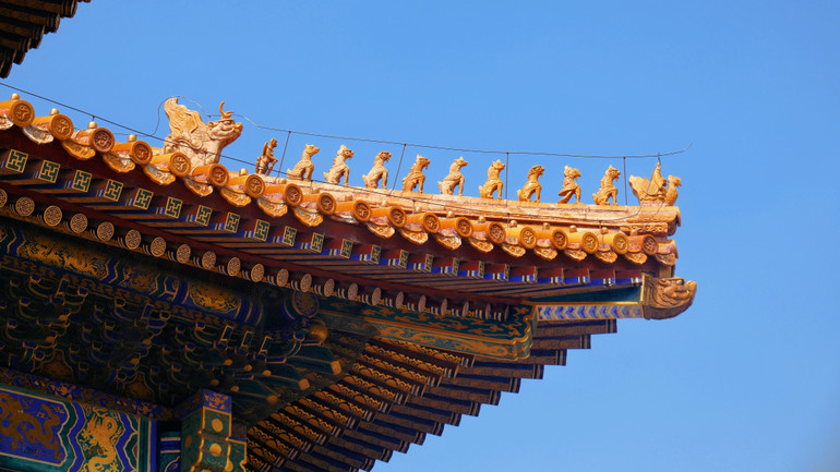 Mỗi cung điện hay căn phòng trong Cố Cung đều có những con thú trên mái nhà, thể hiện địa vị của những người sinh sống trong đó. (Ảnh: HỮU HƯNG)