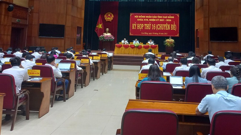 Quang cảnh kỳ họp. Quang cảnh kỳ họp.