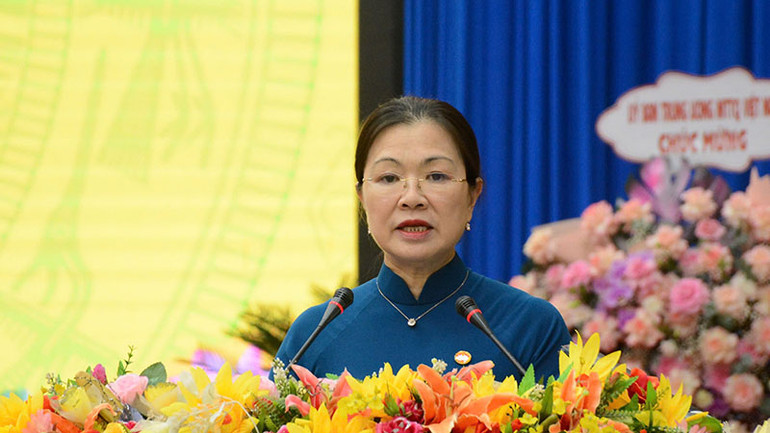 Phó Chủ tịch Ủy ban Trung ương Mặt trận Tổ quốc Việt Nam Trương Thị Ngọc Ánh phát biểu chỉ đạo tại Đại hội