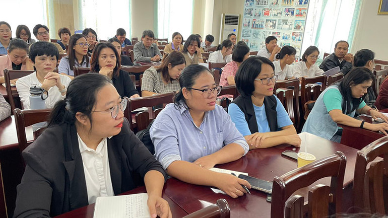 70 học viên là các hội viên thuộc các cơ quan báo chí tỉnh Gia Lai và Đắk Nông tham dự lớp tập huấn.