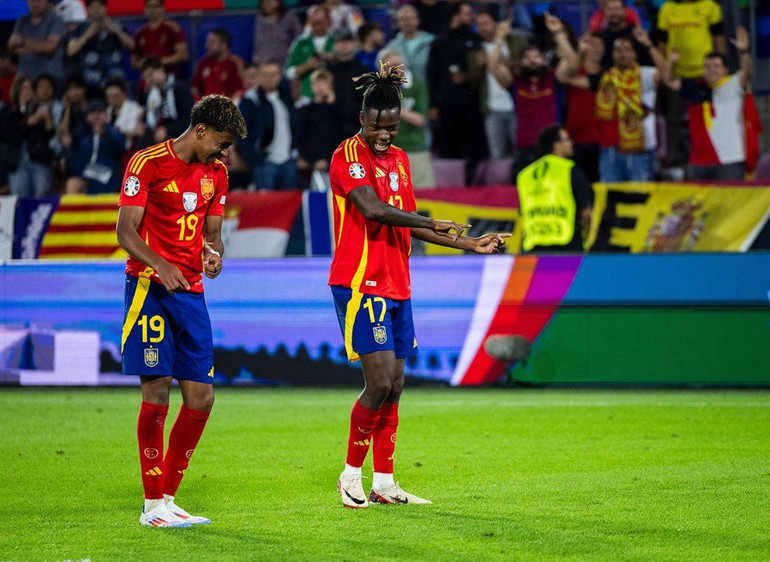 Yamal và Williams góp dấu giày vào hơn nửa số bàn thắng của Đội tuyển Tây Ban Nha.