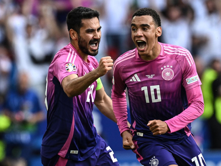 Musiala và Gundogan phối hợp ăn ý. (Ảnh: Getty)