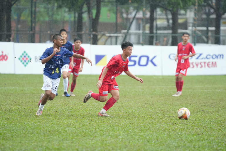 Đội Việt Nam (áo đỏ) đã giành chiến thắng trước đội Nhật Bản-Malaysia với tỉ số 3-1. Đội Việt Nam (áo đỏ) đã giành chiến thắng trước đội Nhật Bản-Malaysia với tỉ số 3-1.