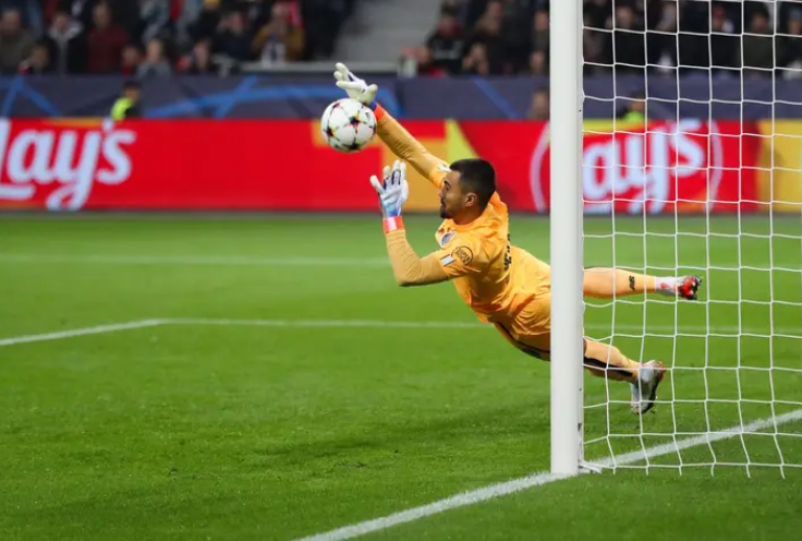 Thủ thành Diogo Costa sở hữu khả năng bắt penalty vô cùng xuất sắc. (Ảnh: Getty)