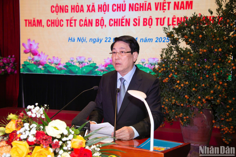 Chủ tịch nước Lương Cường phát biểu chỉ đạo, chúc tết Bộ tư lệnh Cảnh vệ.