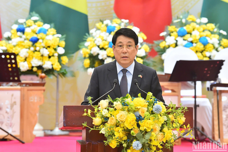 Chủ tịch nước Lương Cường phát biểu tại buổi chiêu đãi. Chủ tịch nước Lương Cường phát biểu tại buổi chiêu đãi.