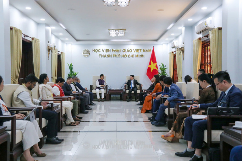 Chủ tịch nước Lương Cường tiếp Bộ trưởng Các vấn đề nghị viện và dân tộc thiểu số Ấn Độ Kiren Rijiju.