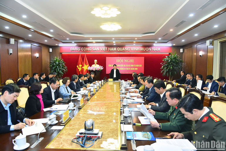 Toàn cảnh hội nghị.