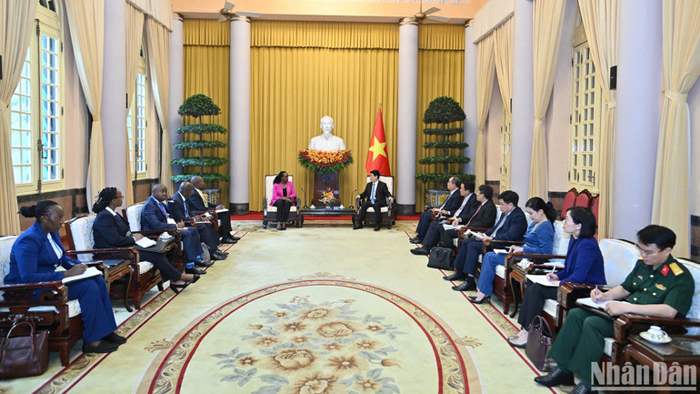 Toàn cảnh buổi tiếp.