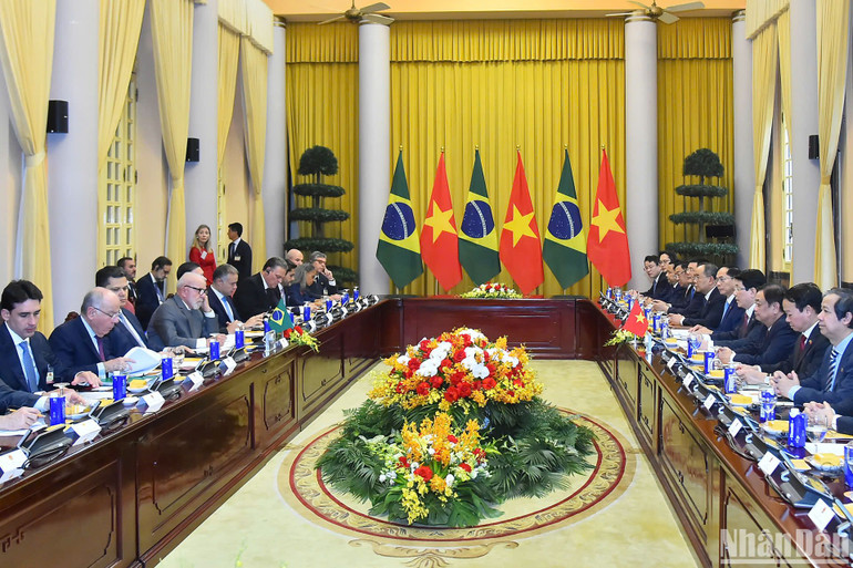 Toàn cảnh hội đàm.