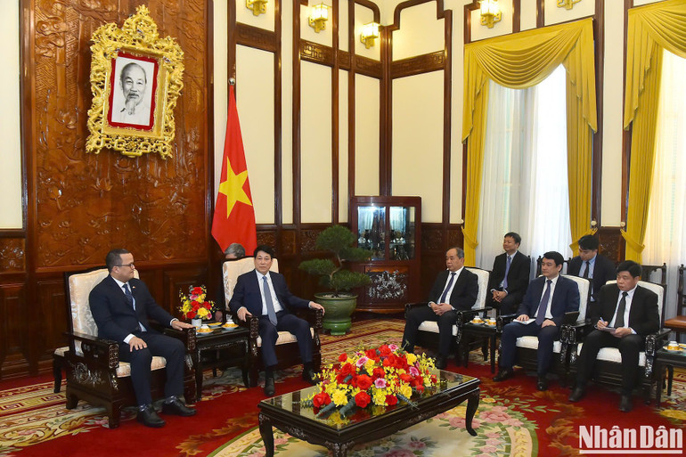 Chủ tịch nước Lương Cường tiếp Đại sứ đặc mệnh toàn quyền Cộng hòa Dominicana Jaime Francisco Rodriguez.