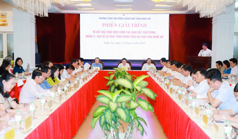 Các phiên giải trình được Hội đồng nhân dân tỉnh Nghệ An thực hiện có hiệu quả tốt. Các phiên giải trình được Hội đồng nhân dân tỉnh Nghệ An thực hiện có hiệu quả tốt.