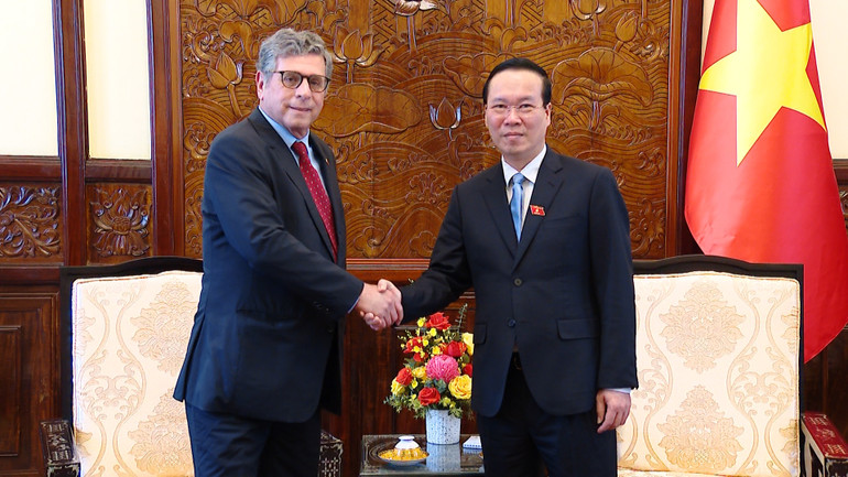 Chủ tịch nước Võ Văn Thưởng tiếp Đại sứ Brazil.