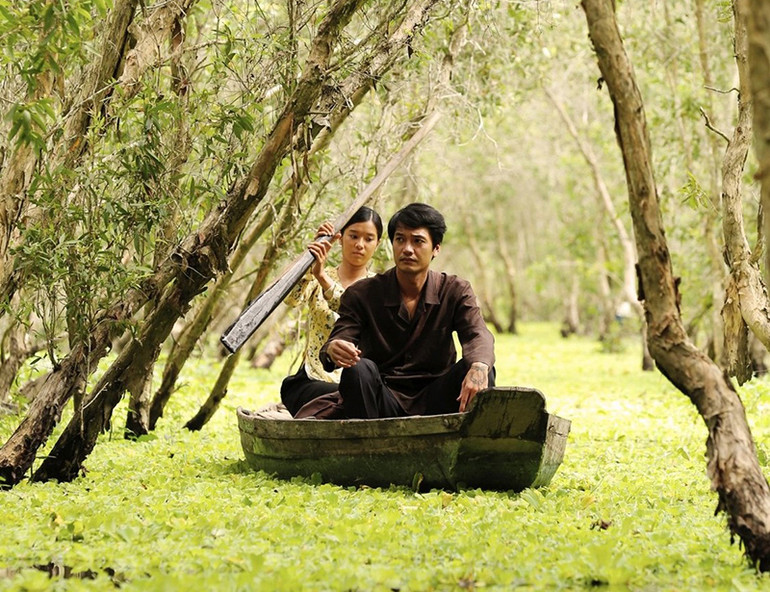 Một cảnh quay tại rừng tràm Trà Sư đẹp trong phim Thất Sơn Tâm Linh.