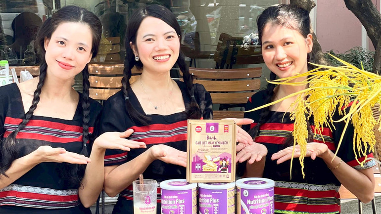 Sản phẩm "Cô gái Bh'nong" có bao bì đẹp, quảng bá bài bản trên mạng xã hội.