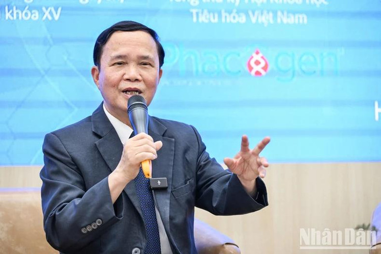 Phó Giáo sư, Tiến sĩ, bác sĩ Vũ Văn Khiên. (Ảnh: THÀNH ĐẠT)