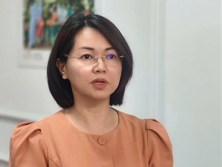 Cục trưởng An toàn thực phẩm (Bộ Y tế) Trần Việt Nga chia sẻ về những nỗ lực của Bộ Y tế trong việc tăng cường quản lý an toàn thực phẩm, ngăn ngừa thực phẩm giả, đồng thời khuyến cáo người tiêu dùng cần nâng cao cảnh giác.