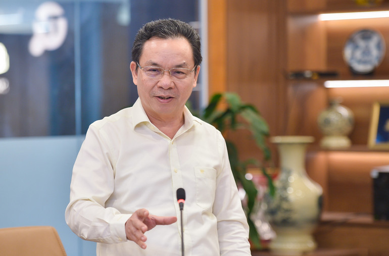 Đại biểu Hoàng Văn Cường, Đoàn Đại biểu quốc hội thành phố Hà Nội phát biểu.