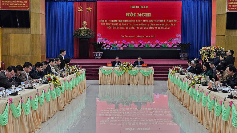 Quang cảnh hội nghị