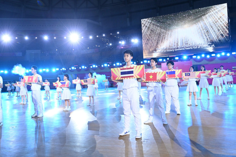 Đại hội Thể thao học sinh Đông Nam Á lần thứ 13 đề cao sự kết nối của học sinh các quốc gia trong khu vực, cùng đoàn kết vì một thế hệ trẻ Đông Nam Á hội nhập và phát triển.