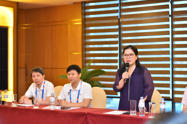 Thứ trưởng Giáo dục và Đào tạo Nguyễn Thị Kim Chi phát biểu tại hội nghị. Ảnh: Trần Hiệp