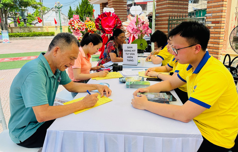 Anh Hoàng Quốc Tuấn đăng ký hiến mô, bộ phận cơ thể người sau khi chết/chết não