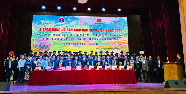 Quang cảnh buổi lễ.