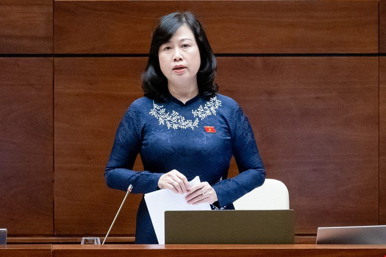 Bộ trưởng Y tế Đào Hồng Lan báo cáo giải trình, tiếp thu, làm rõ một số vấn đề Luật sửa đổi, bổ sung một số điều Luật Dược tại phiên họp chiều 26/6.