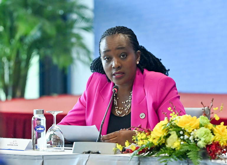 Bà Soipan Tuya, Bộ trưởng Quốc phòng Kenya nhấn mạnh vai trò của AI trong phát triển bền vững. Bà Soipan Tuya, Bộ trưởng Quốc phòng Kenya nhấn mạnh vai trò của AI trong phát triển bền vững.