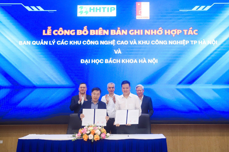 Ban Quản lý các khu công nghệ cao và khu công nghiệp thành phố Hà Nội và Đại học Bách khoa Hà Nội ký kết biên bản ghi nhớ.