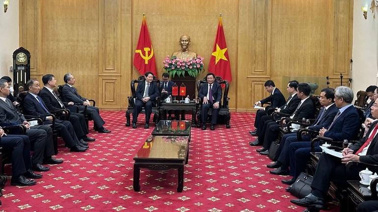 Quang cảnh buổi làm việc tại Học viện Chính trị Quốc gia Hồ Chí Minh.