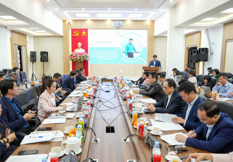 Quang cảnh hội thảo. Ảnh: BÙI GIANG-KHẮC ANH