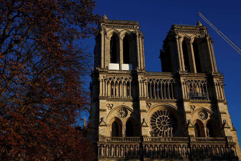 Nhà thờ Đức Bà Paris đang trong giai đoạn tu bổ sau vụ hỏa hoạn năm 2019.