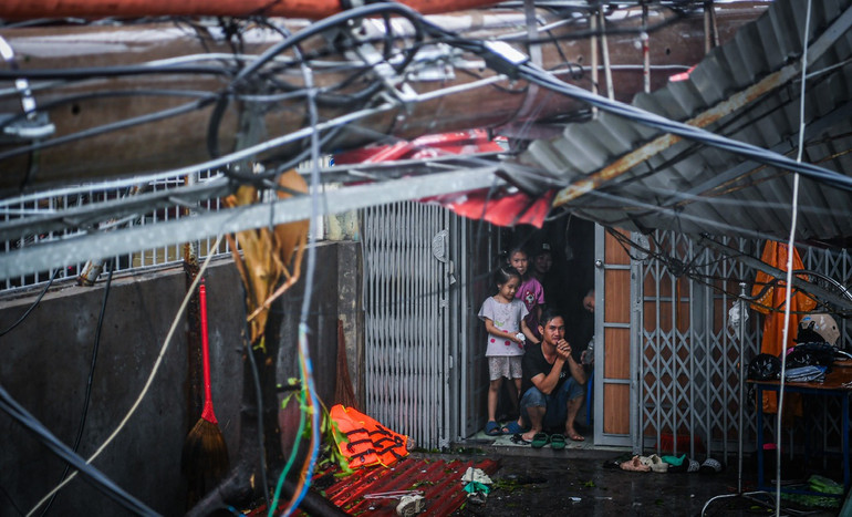 [Live] Bão số 3 di chuyển về phía Tây Bắc Bộ và suy yếu thành áp thấp nhiệt đới ảnh 200