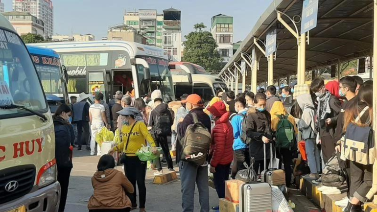 Dự kiến, Công ty cổ phần Bến xe Hà Nội sẽ tăng cường 715 xe cho 3 bến là Giáp Bát, Mỹ Đình và Gia Lâm trong đợt lễ này.