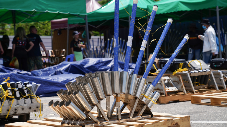 Để chuẩn bị cho sự kiện, 46.561 quả pháo với hơn 180 loại đã vượt hàng nghìn km về Đà Nẵng.