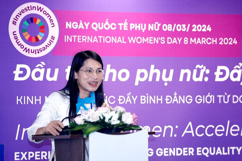 Chị Vy Thị Thu Hằng chia sẻ về hành trình phát triển và hạnh phúc của mình khi được tin tưởng trao quyền tại Tập đoàn TH. Chị Vy Thị Thu Hằng chia sẻ về hành trình phát triển và hạnh phúc của mình khi được tin tưởng trao quyền tại Tập đoàn TH.