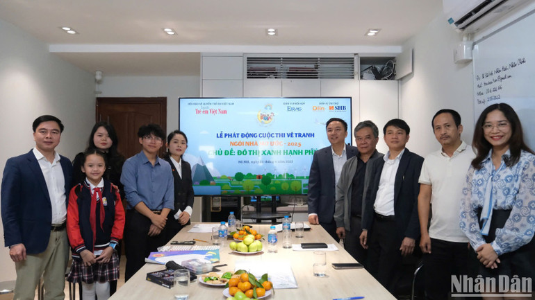 Quang cảnh buổi phát động cuộc thi vẽ tranh “Ngôi nhà mơ ước” năm 2025.